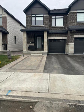 Ottawa airport guesthouse